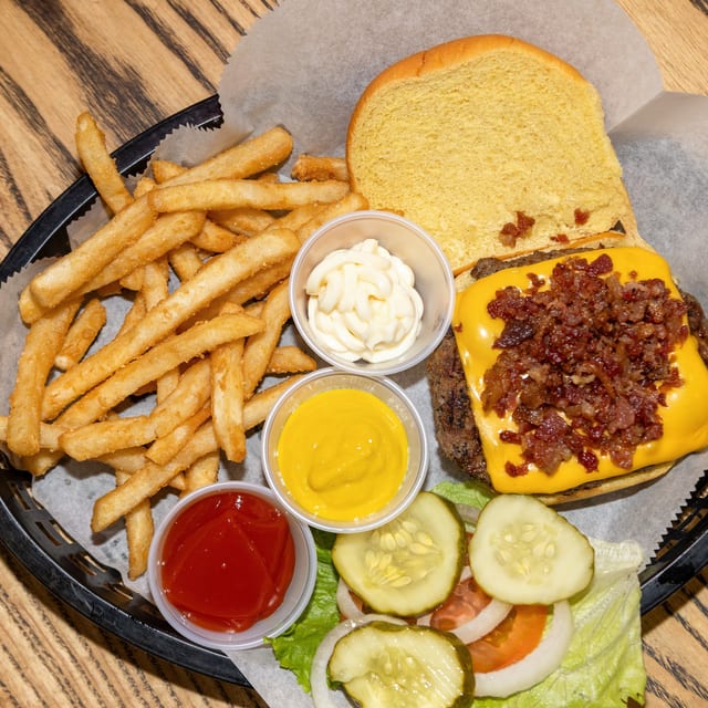 Bacon Cheeseburger.